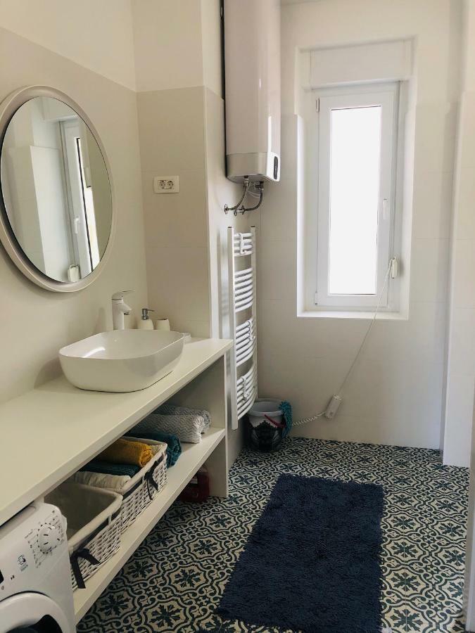 Kolovare Beachfront Apartment ザダル エクステリア 写真
